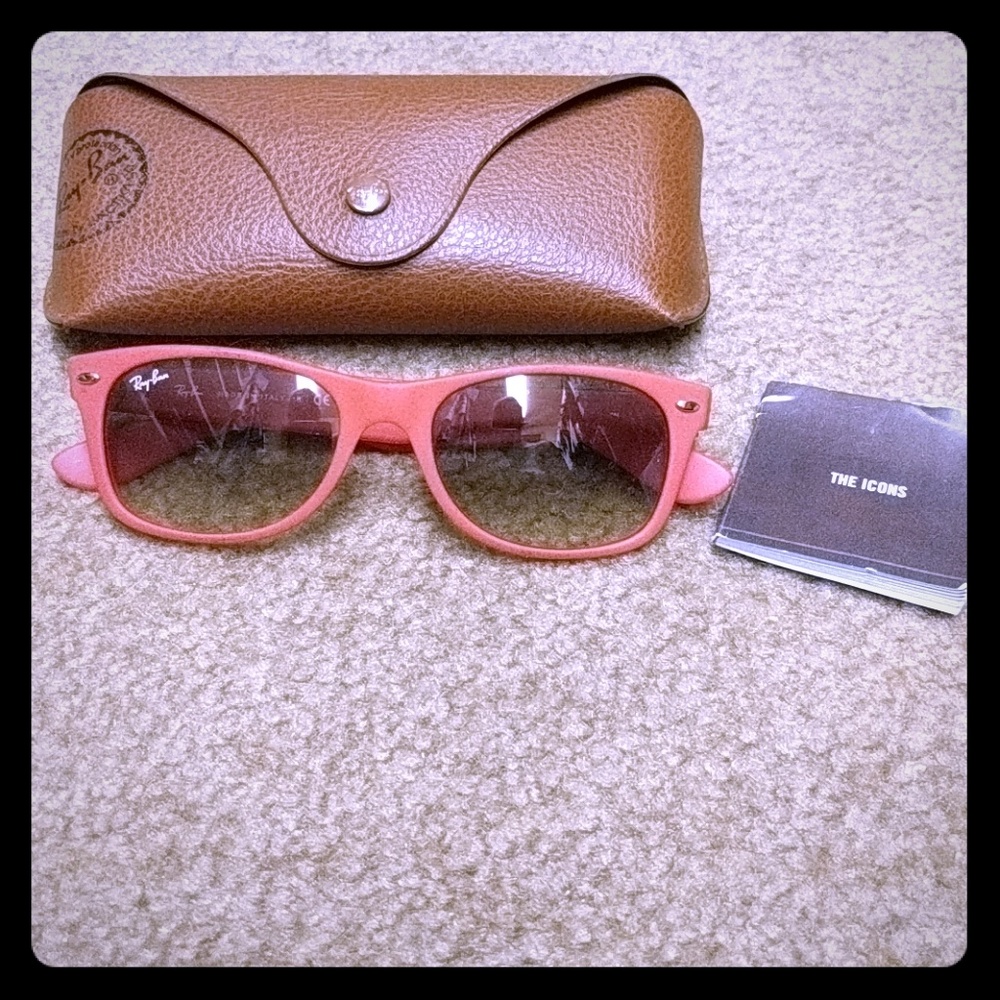 Salmon Pink Ray-Ban Wayfarers